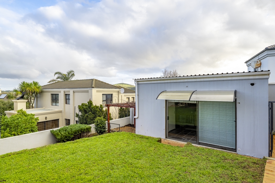 4 Bedroom Property for Sale in Van Riebeeckshof Western Cape